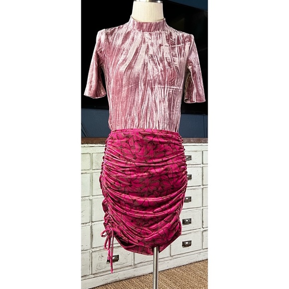 Anthropologie Velveteen Mock Neck Top XSP - Picture 6 of 10